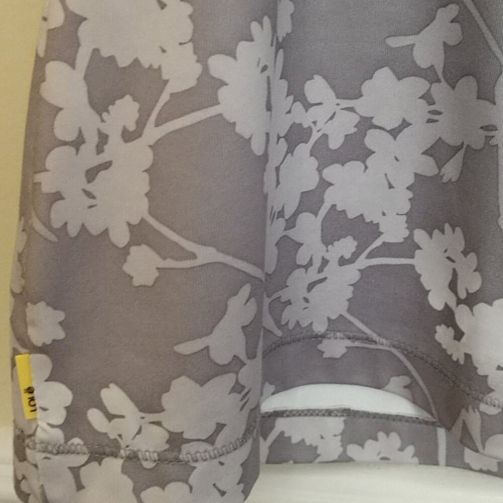 Lole UPF 50+ Gray Abstract Floral Tank Top Medium - Picture 5 of 10